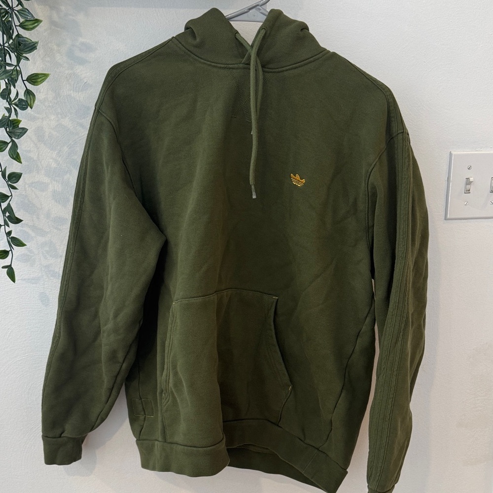 Adidas hoodie (heavy weight) in green with smiley on logo